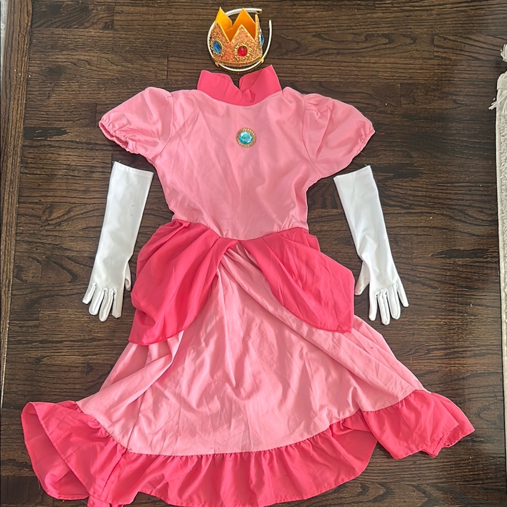 Princess Peach Costume with Crown and Gloves - Pink